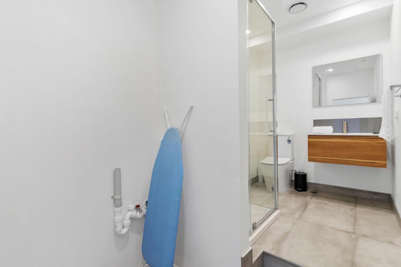 Manukau Studio Apartments Окленд Экстерьер фото